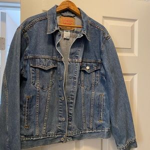 Levi’s vintage trucker jean jacket